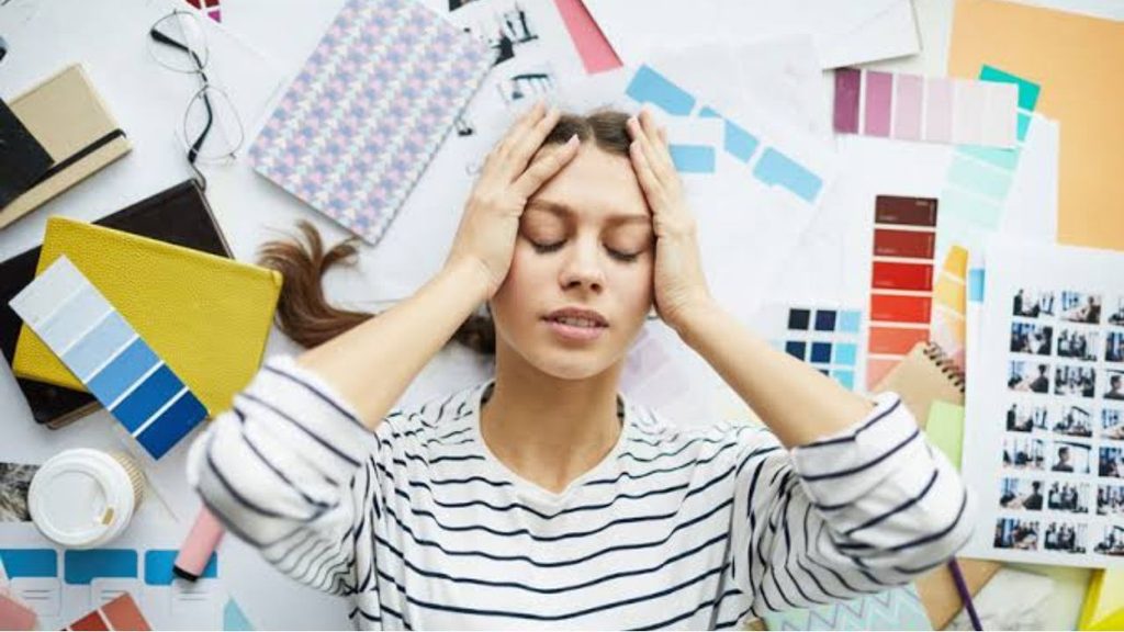 Stress e salute femminile: effetti su sonno, umore e benessere